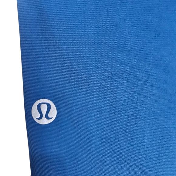 Lululemon Blue Training Tough Crop Leggings Performance Stretch Size 6 - Picture 4 of 5